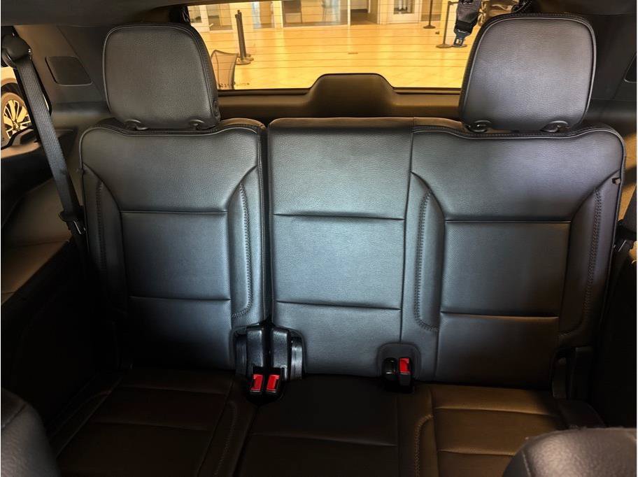Used 2025 GMC Yukon Denali AWD/4WD image 27