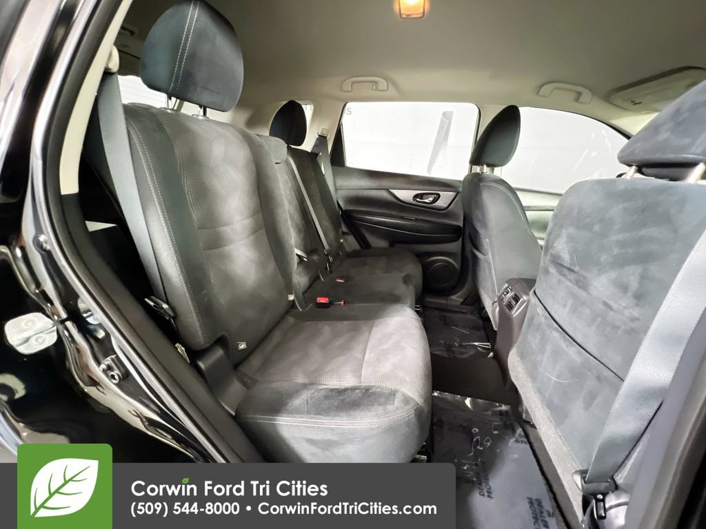 Used 2016 Nissan Rogue S AWD/4WD image 16