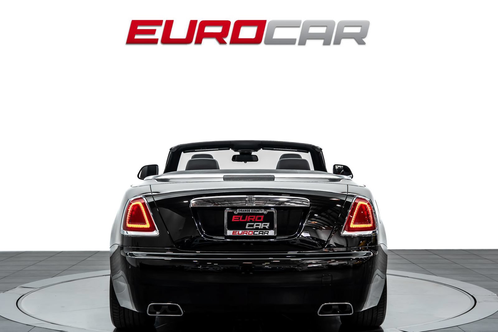 Used 2017 Rolls-Royce Dawn RWD image 5