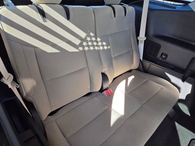 Used 2021 Ford Explorer XLT image 14