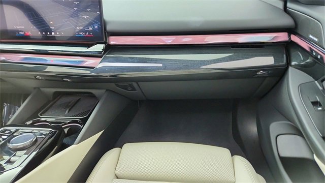 Used 2025 BMW 540i xDrive 540i xDrive image 36