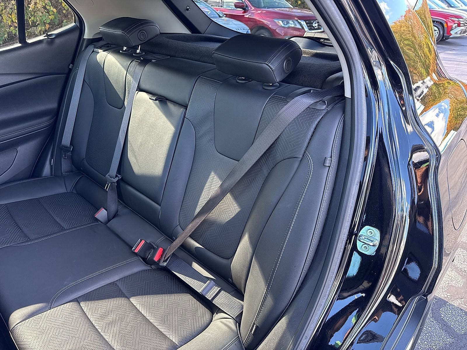 Certified 2022 Buick Encore GX Essence w/ Experience Buick Package image 28