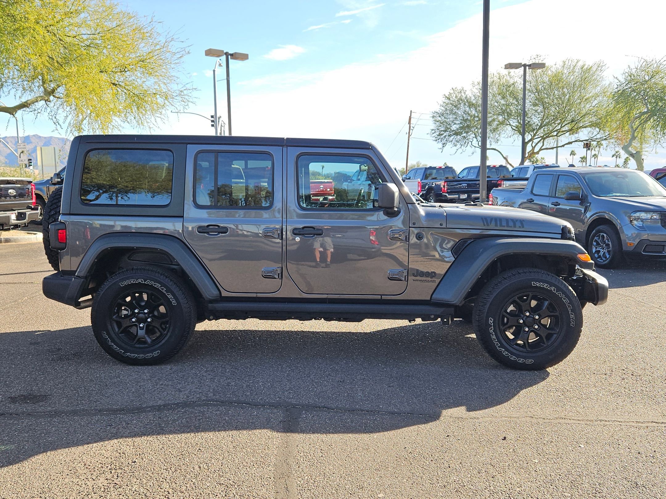 Used 2022 Jeep Wrangler Unlimited Sport image 4