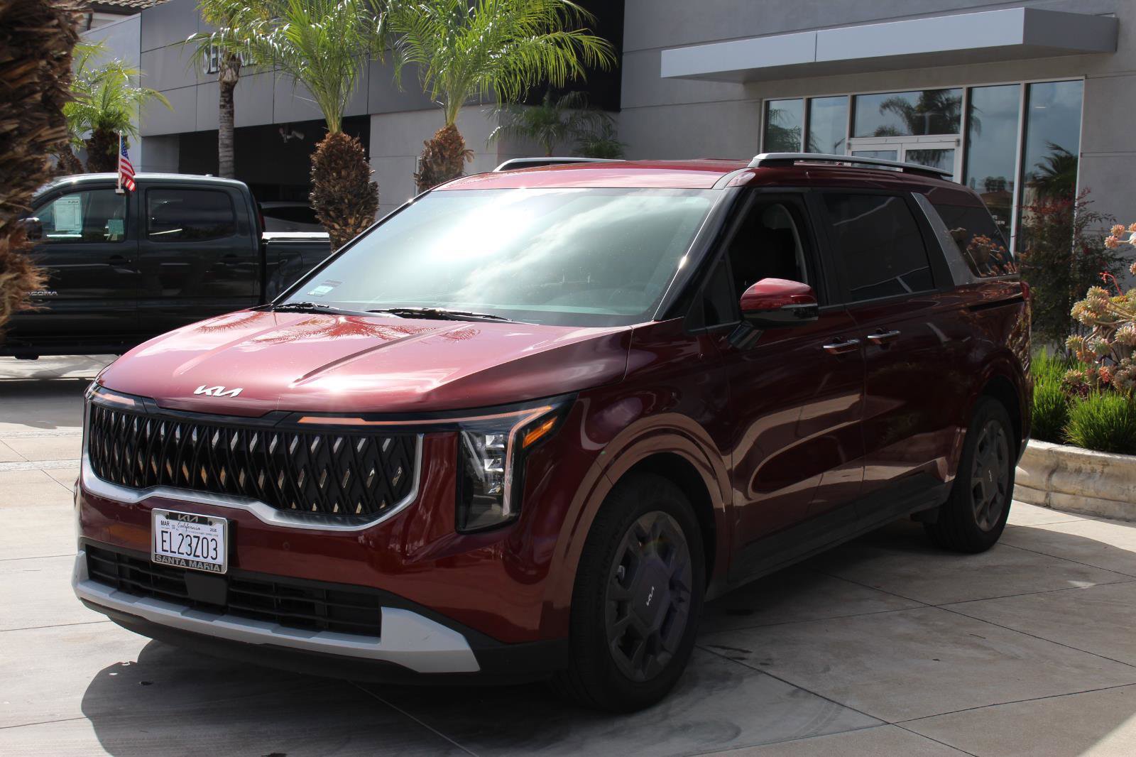 Used 2026 Kia Carnival EX image 5