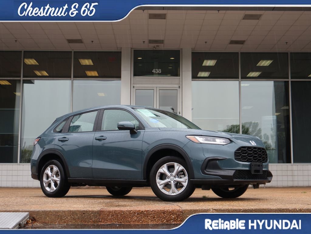 Used 2025 Honda HR-V LX image 2