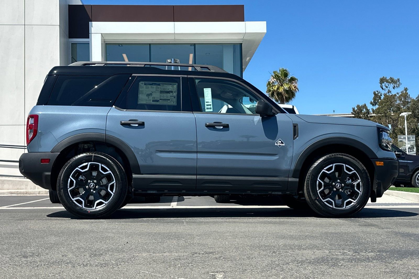 New 2026 Ford Bronco Sport Outer Banks w/ Outer Banks Tech Package+ AWD/4WD image 2