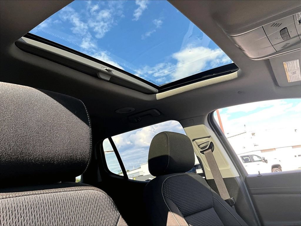 Used 2023 GMC Acadia SLE w/ Driver Convenience Package AWD/4WD image 23