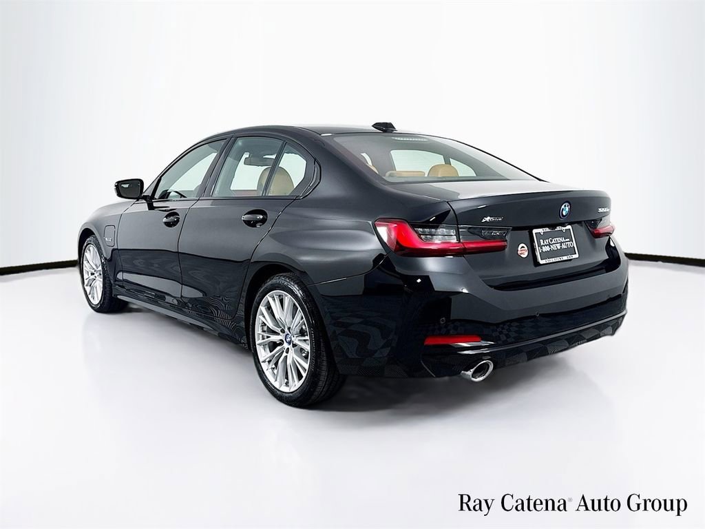 Used 2023 BMW 330e xDrive w/ Driving Assistance Package image 5