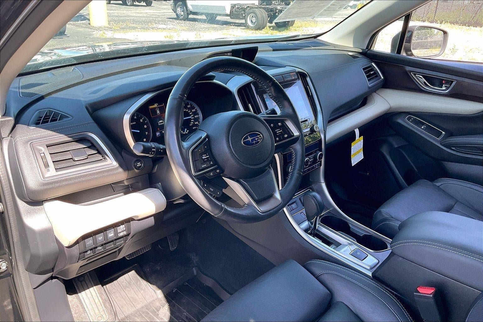 Used 2022 Subaru Ascent Touring AWD/4WD image 17