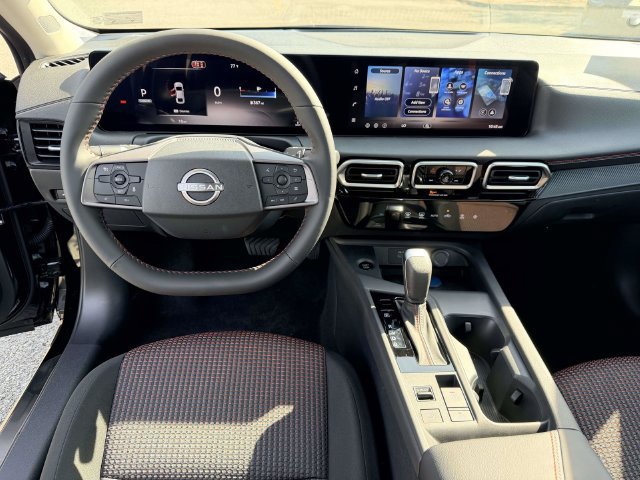 New 2027 Nissan Sentra SR w/ Floor Mat Package FWD image 17