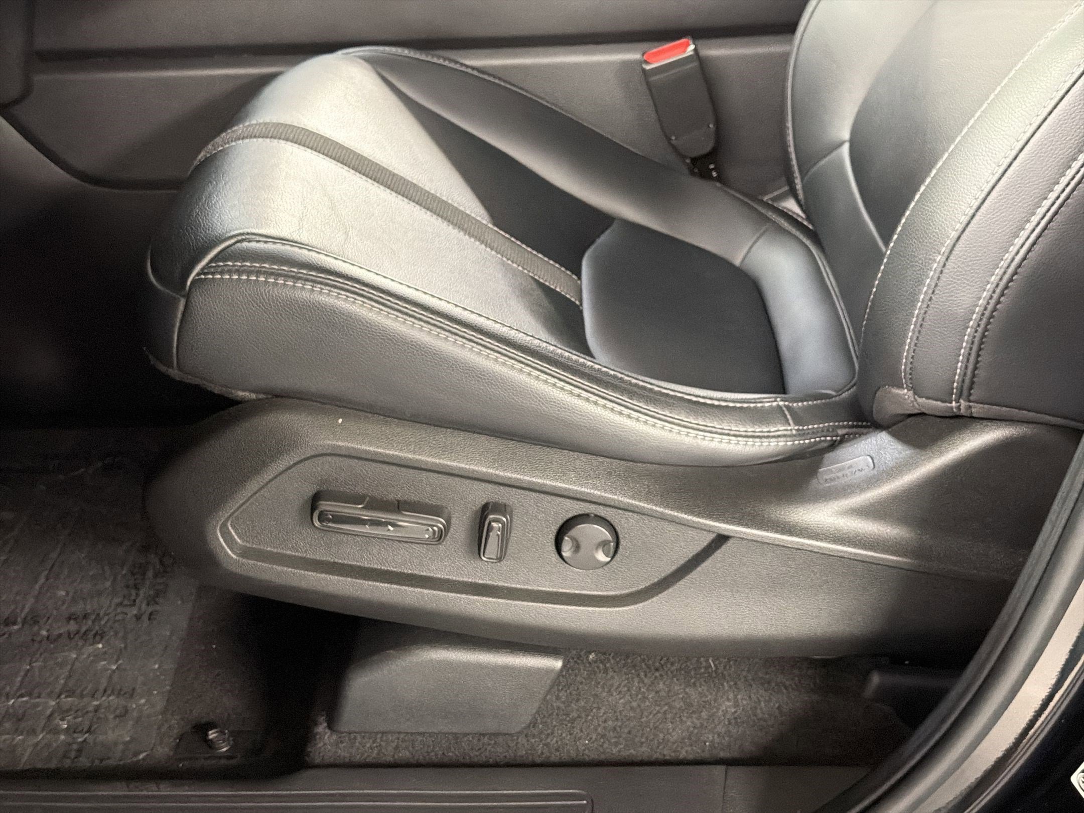 Certified 2023 Honda Pilot Touring image 14