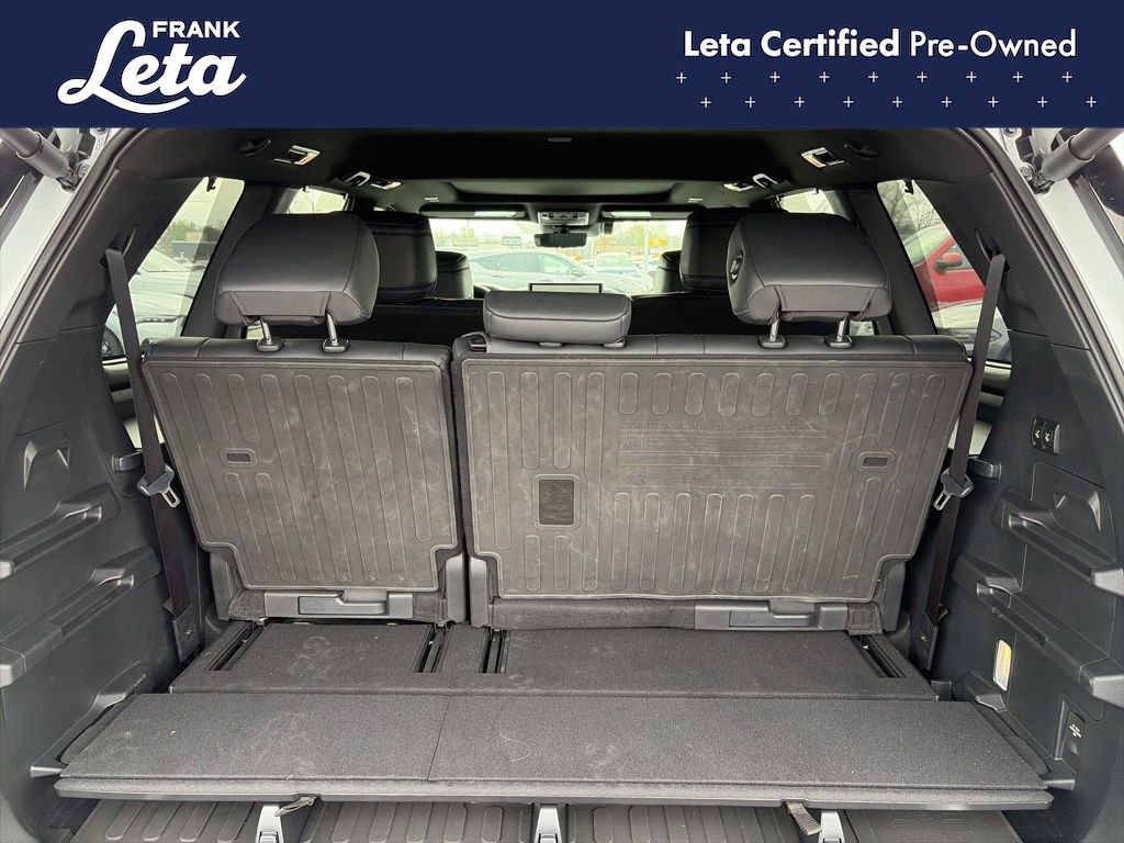 Used 2026 Toyota Sequoia Platinum AWD/4WD image 32