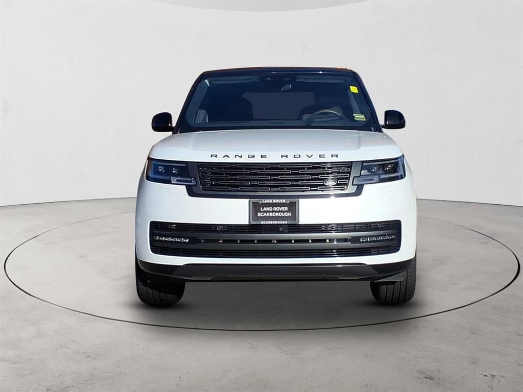 New 2025 Land Rover Range Rover SE AWD/4WD image 2