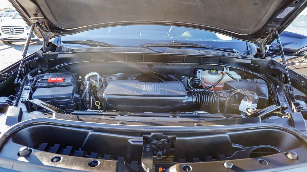 Used 2023 Chevrolet Tahoe Z71 w/ Luxury Package image 29