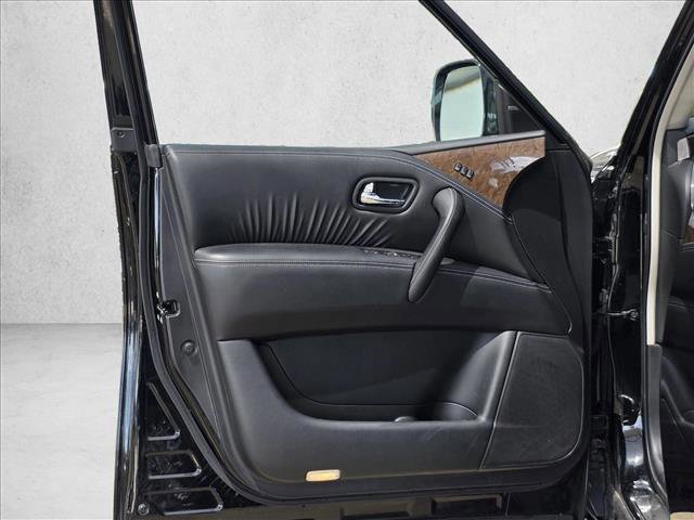 Used 2017 INFINITI QX80 2WD w/ Driver Assistance Package image 11