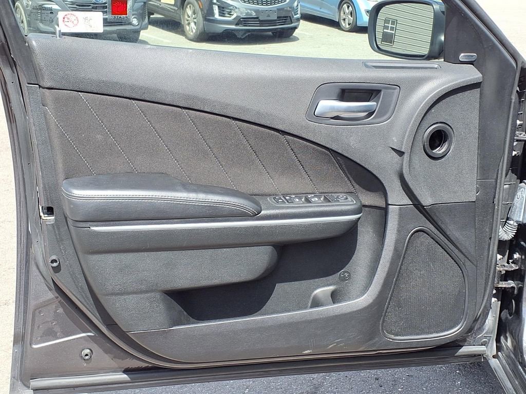 Used 2023 Dodge Charger SXT RWD image 26