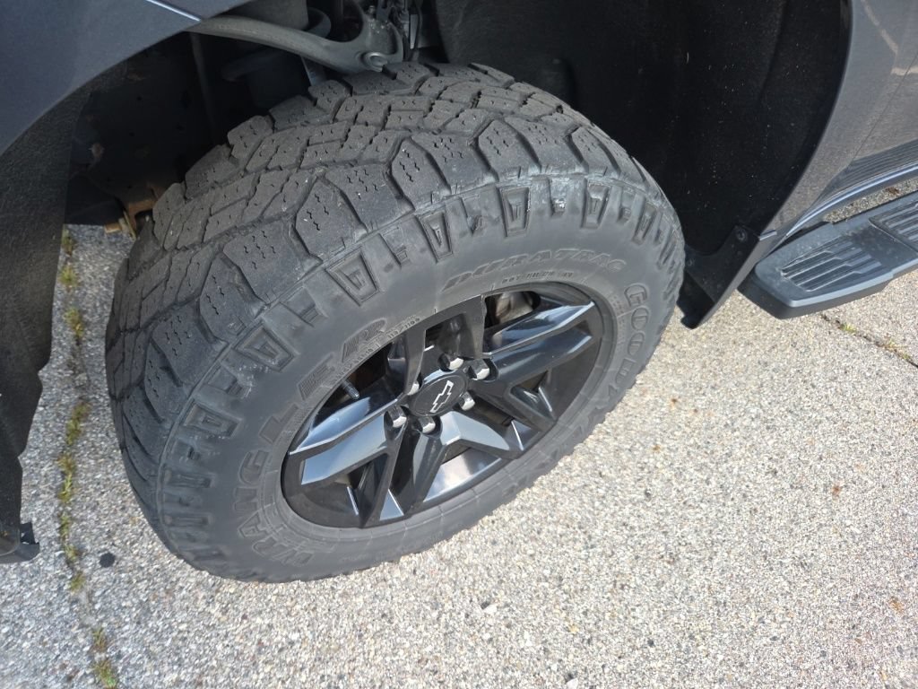 Used 2020 Chevrolet Silverado 1500 LT Trail Boss AWD/4WD image 12