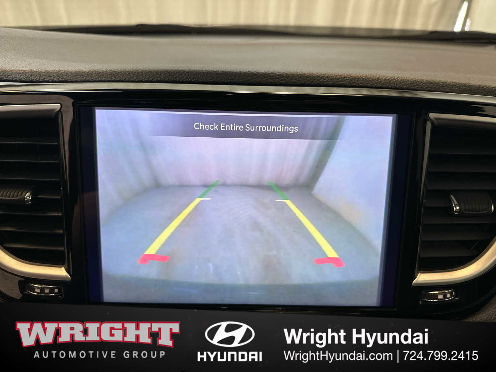 Used 2025 Chrysler Pacifica Limited image 27