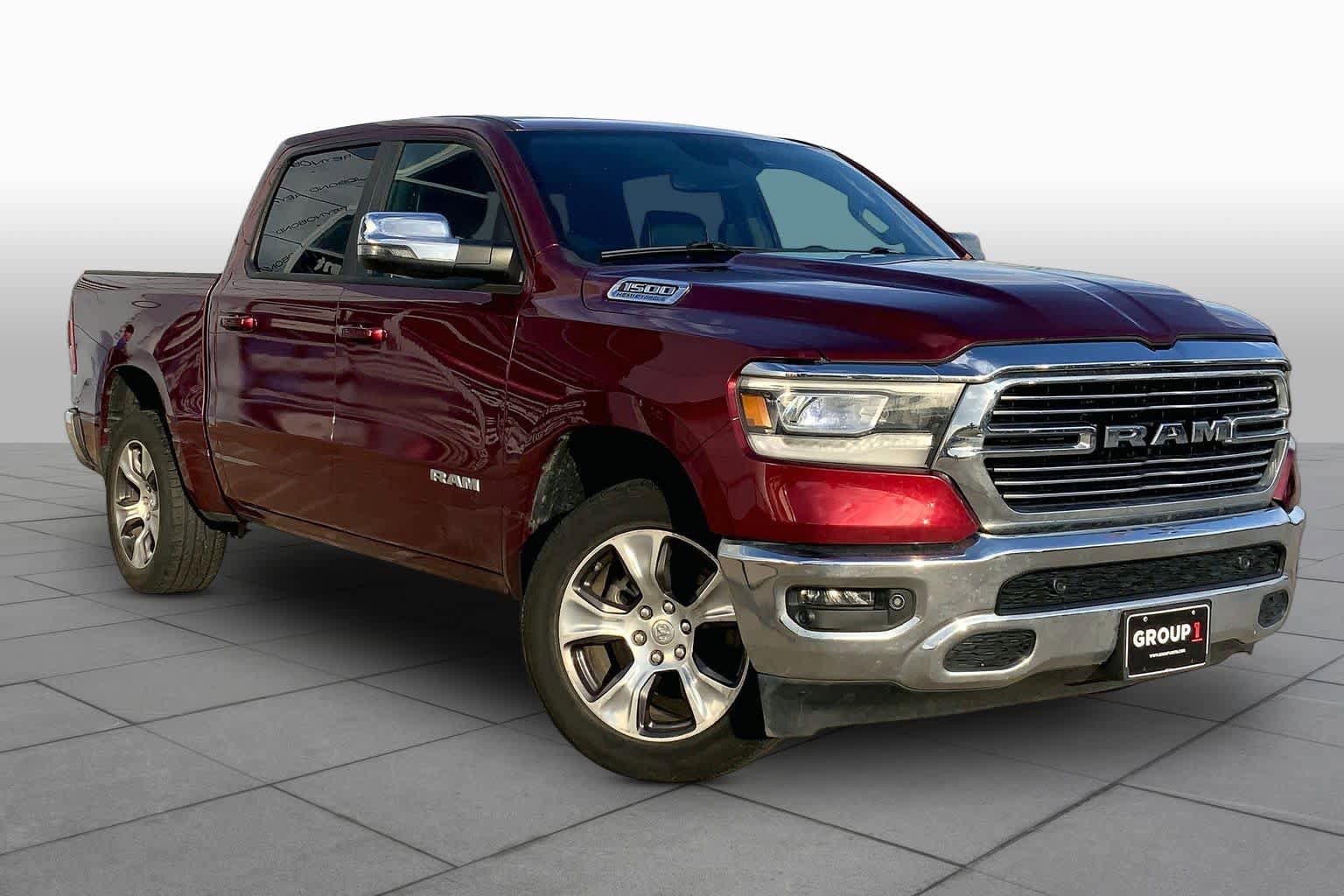 Used 2023 RAM 1500 Laramie AWD/4WD image 3