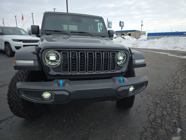 Used 2025 Jeep Wrangler Unlimited Rubicon 4xe w/ Safety Group image 11