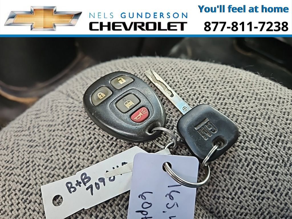 Used 2017 Chevrolet Express 3500 Extended RWD image 25