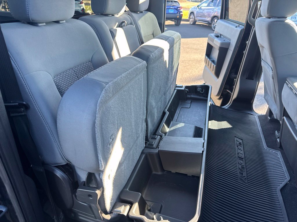 Used 2015 Ford F250 XLT w/ XLT Interior Package AWD/4WD image 16