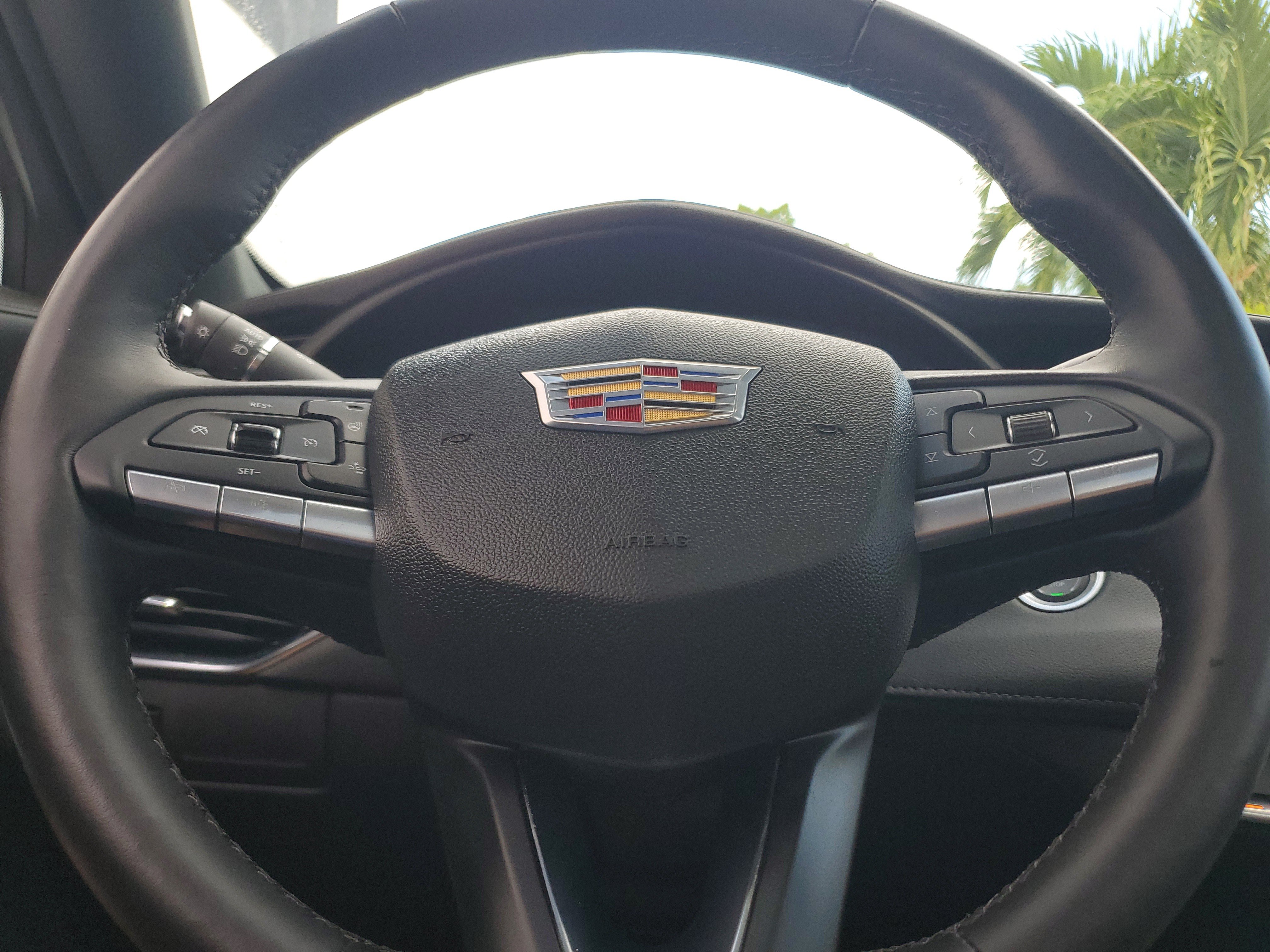 Certified 2023 Cadillac XT4 Luxury w/ Cold Weather Package FWD image 25