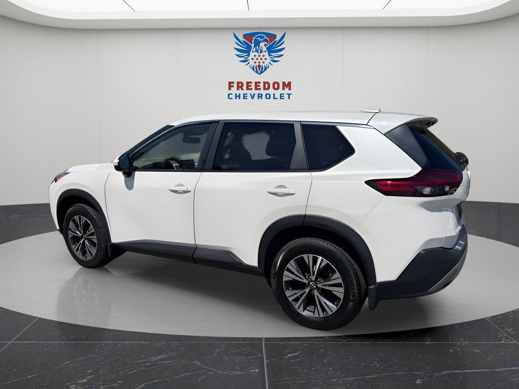 Used 2023 Nissan Rogue SV AWD/4WD image 3