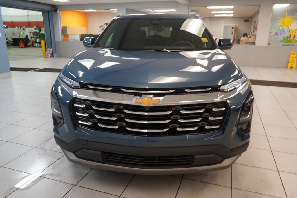 Used 2025 Chevrolet Equinox LT w/ Safety and Technology Package AWD/4WD image 15