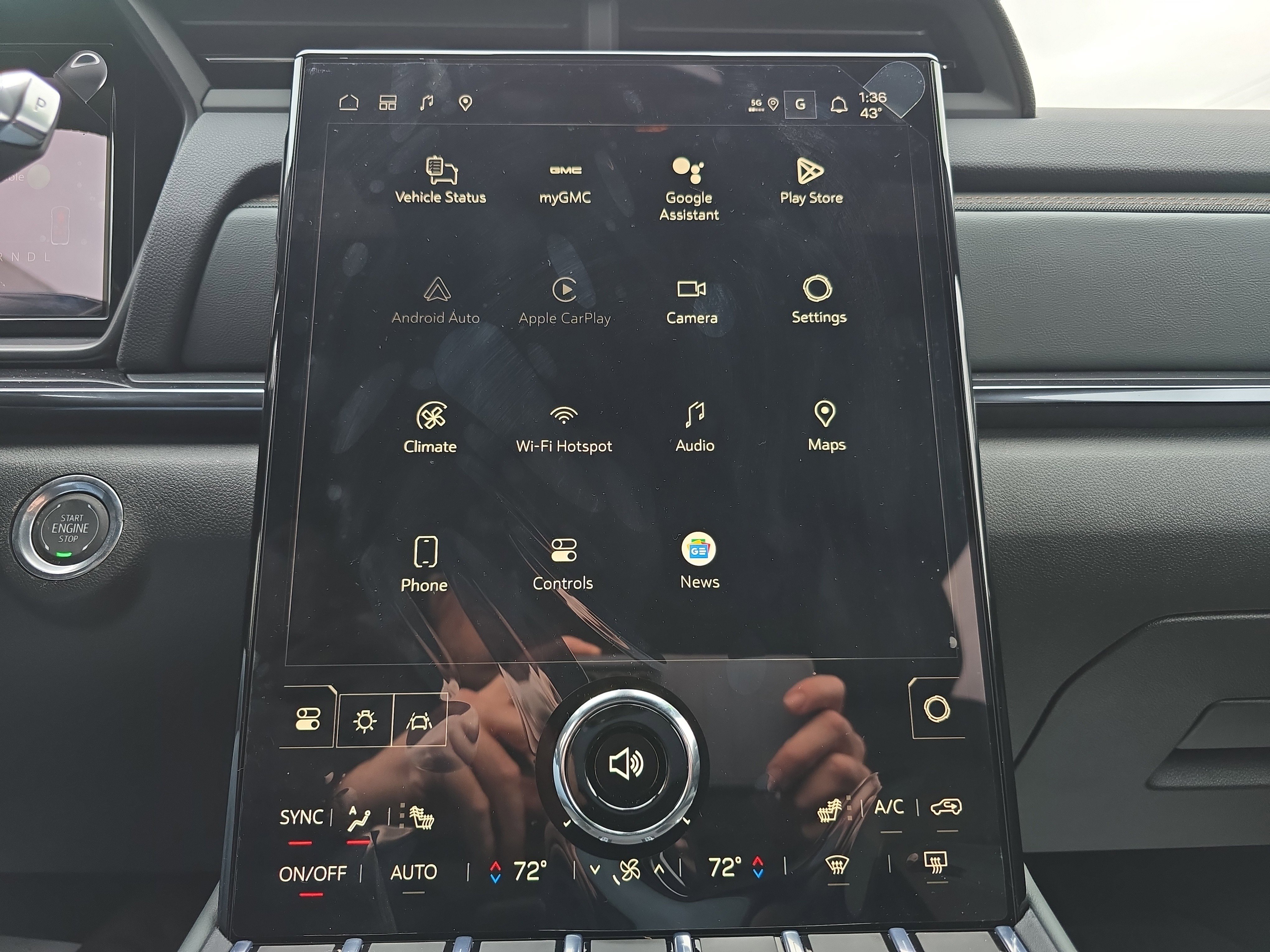 New 2026 GMC Terrain AT4 w/ LPO, Floor Liner Package image 27