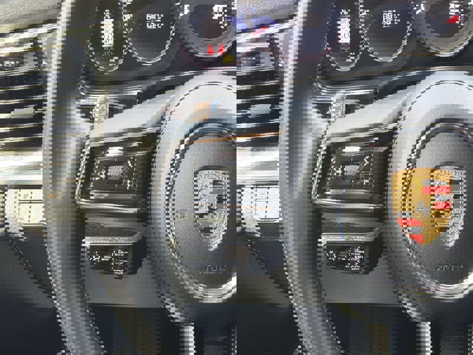 Used 2021 Porsche Panamera 4 image 13