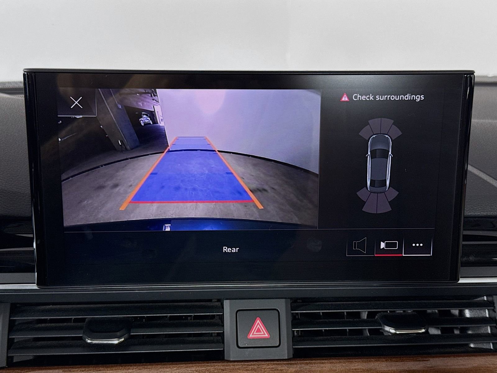 Used 2023 Audi A4 2.0T Premium w/ Convenience Package image 13