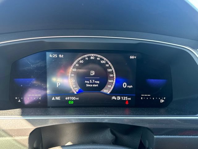 Used 2023 Volkswagen Tiguan SE w/ Panoramic Sunroof Package AWD/4WD image 13