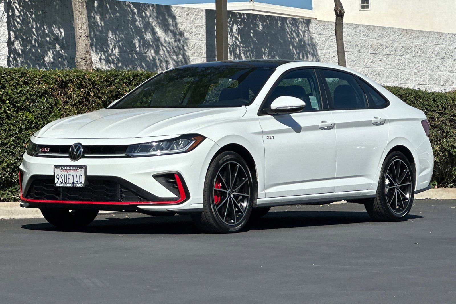 Used 2025 Volkswagen Jetta GLI Autobahn image 8