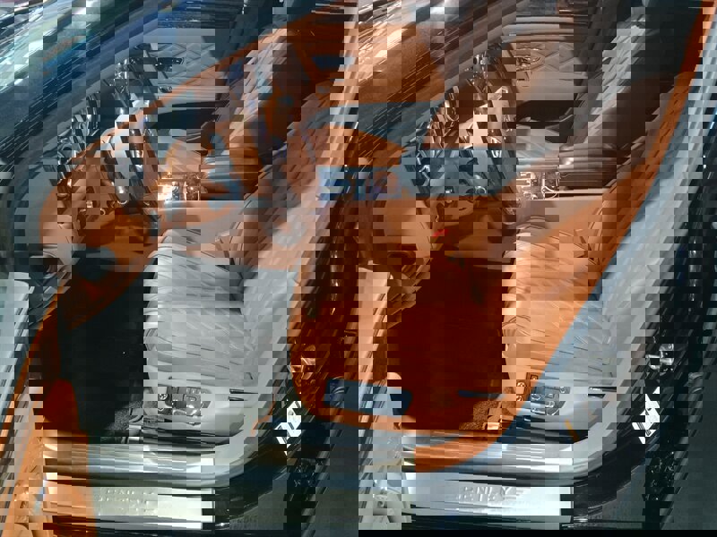 Used 2015 Bentley Flying Spur V8 image 14