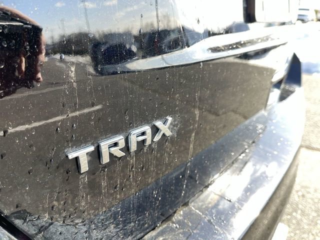 Used 2019 Chevrolet Trax LS image 32