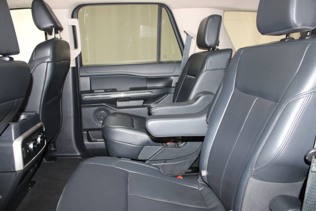 Used 2024 Ford Expedition XLT image 21
