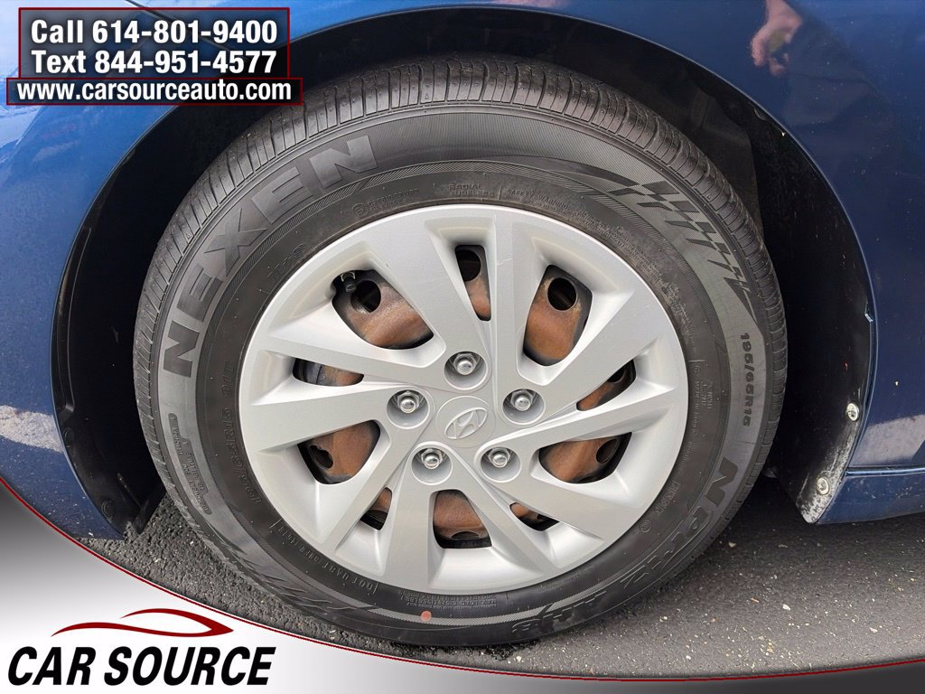 Used 2019 Hyundai Elantra SE FWD image 20