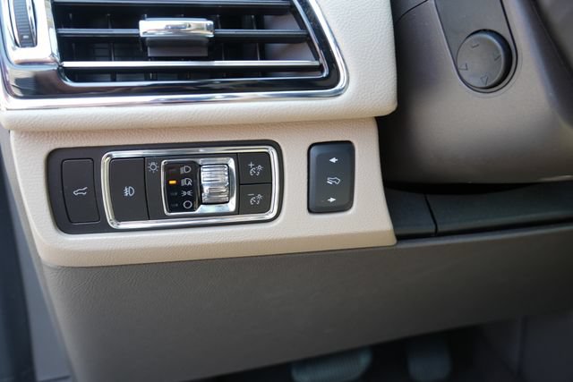 Used 2024 Lincoln Navigator Reserve AWD/4WD image 27