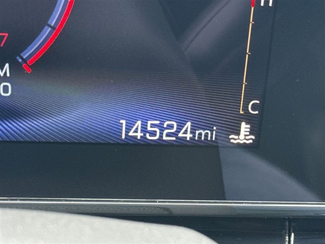 Certified 2024 Chevrolet Trax RS w/ Sunroof Package image 16