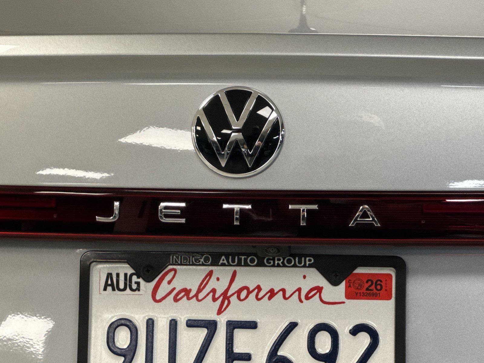 Used 2025 Volkswagen Jetta Sport image 23