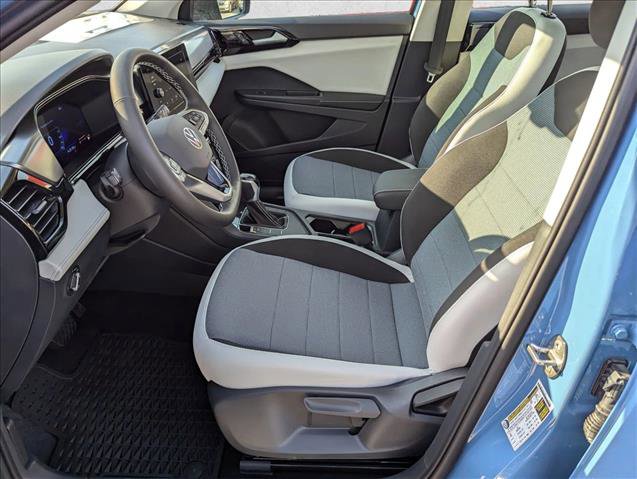 Used 2025 Volkswagen Taos S image 4