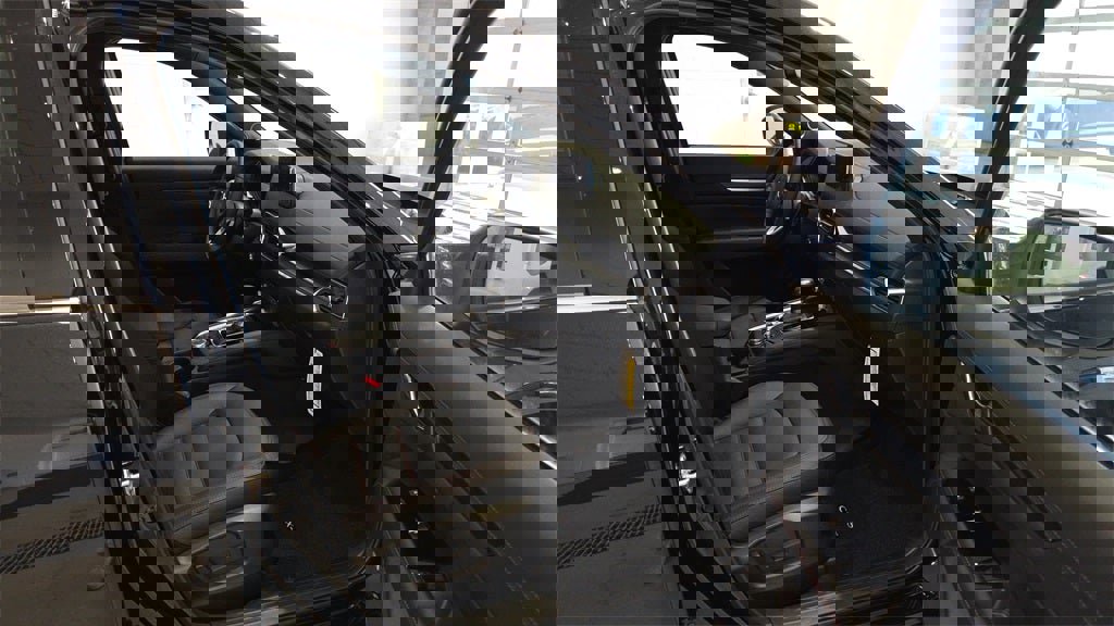 New 2025 MAZDA CX-5 2.5 Turbo w/ Premium Package image 18