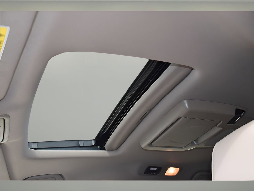 Used 2024 Honda Odyssey Touring image 14