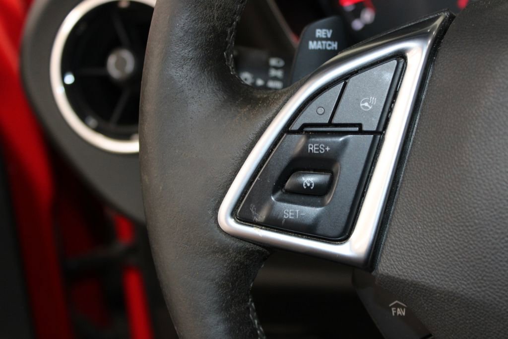 Used 2018 Chevrolet Camaro SS RWD image 14