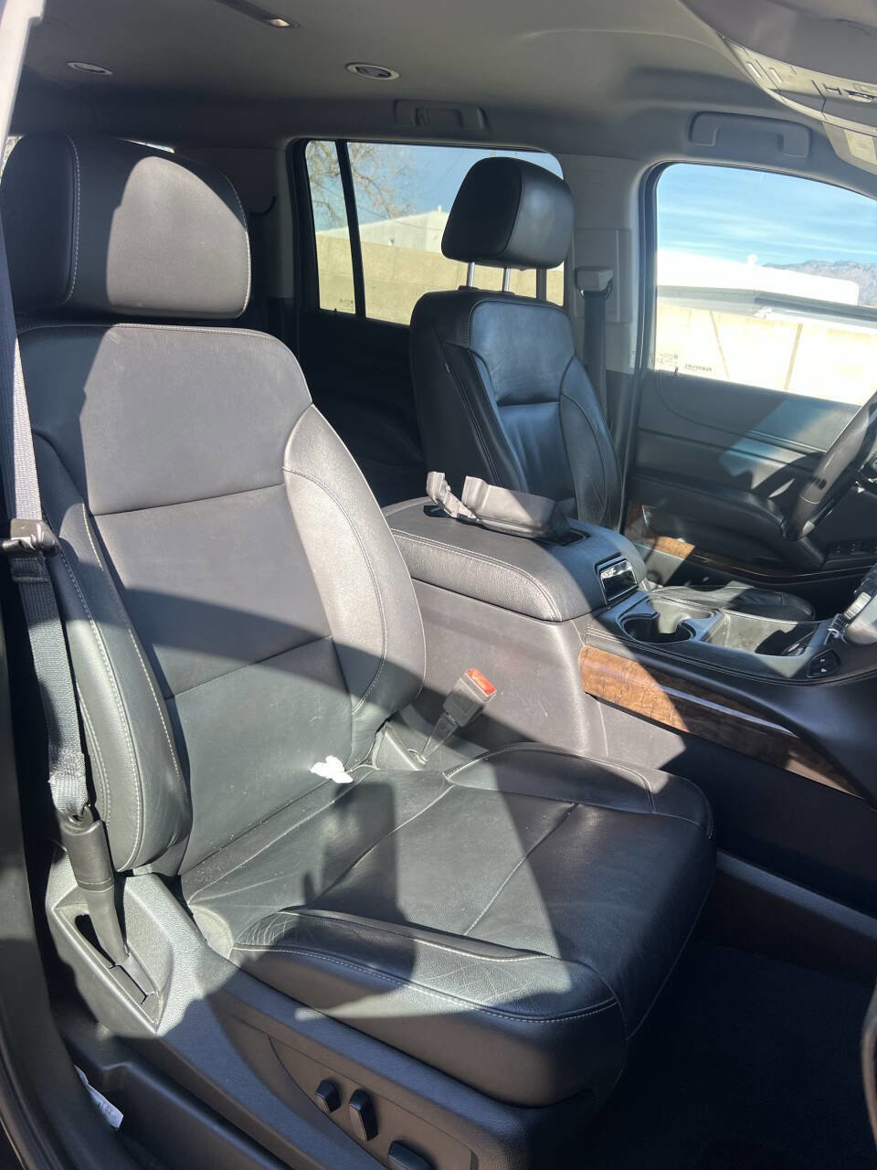 Used 2019 Chevrolet Suburban LT image 23
