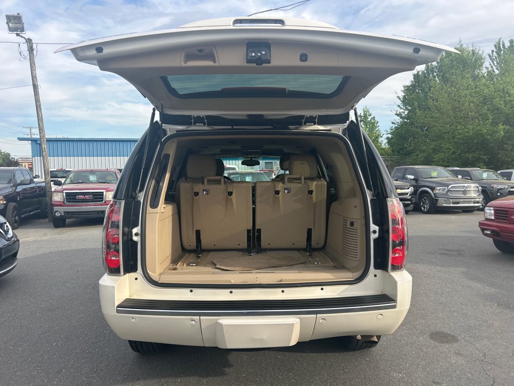 Used 2014 GMC Yukon Denali AWD/4WD image 9