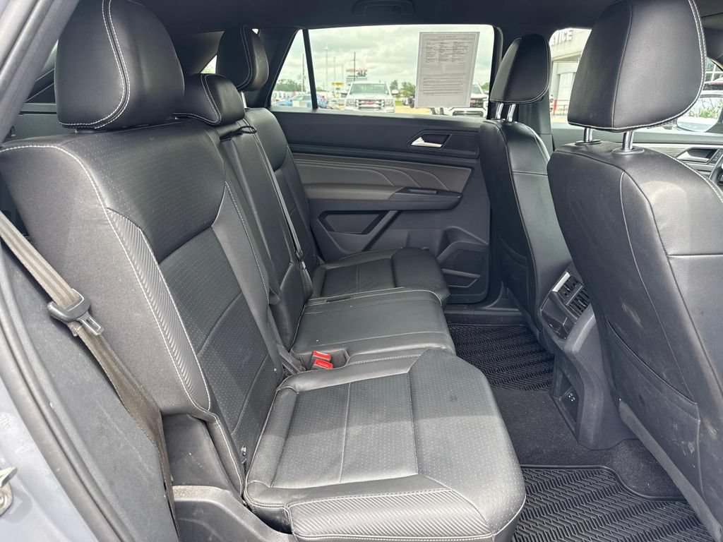 Used 2021 Volkswagen Atlas Cross Sport SE AWD/4WD image 12