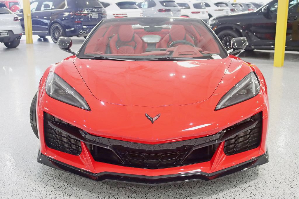 Used 2023 Chevrolet Corvette Z06 RWD image 10