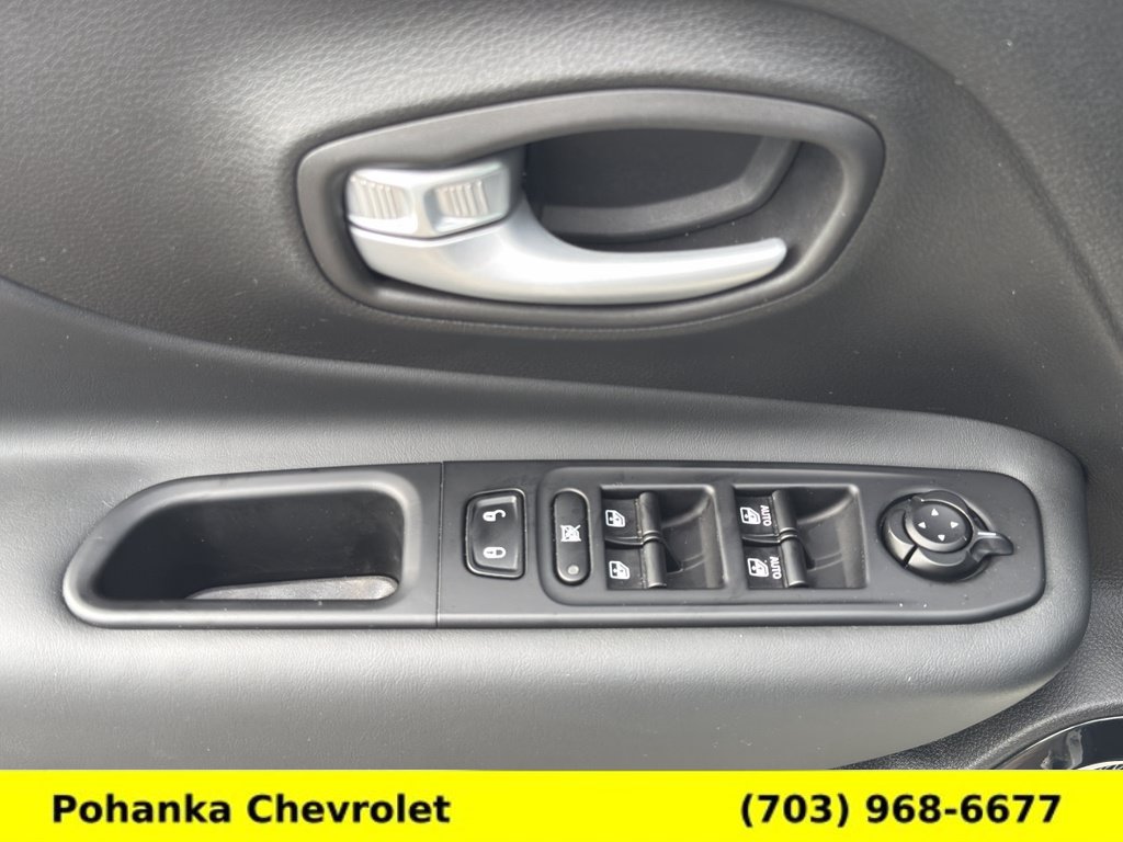 Used 2023 Jeep Renegade Altitude w/ Sun/Sound Group AWD/4WD image 20
